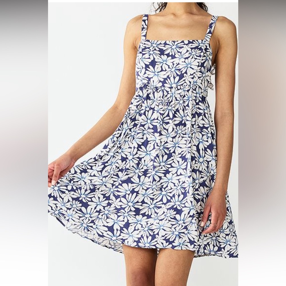 Rewind Blue and White Floral Dress